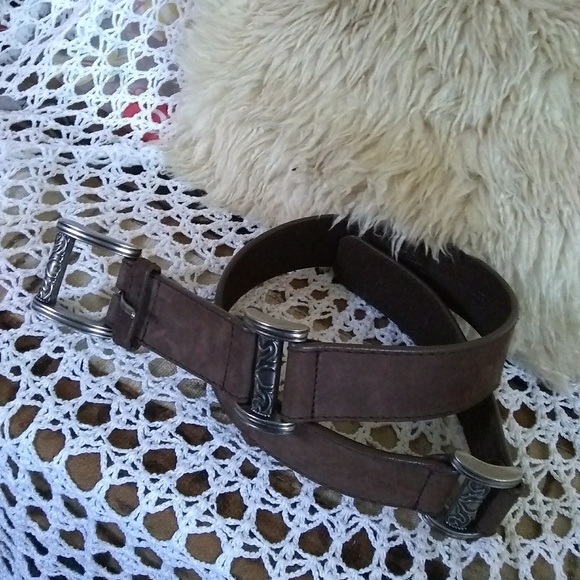 LIZ CLAIBORNE BROWN ANTIQUE HARDWARE BELT - Picture 3 of 5